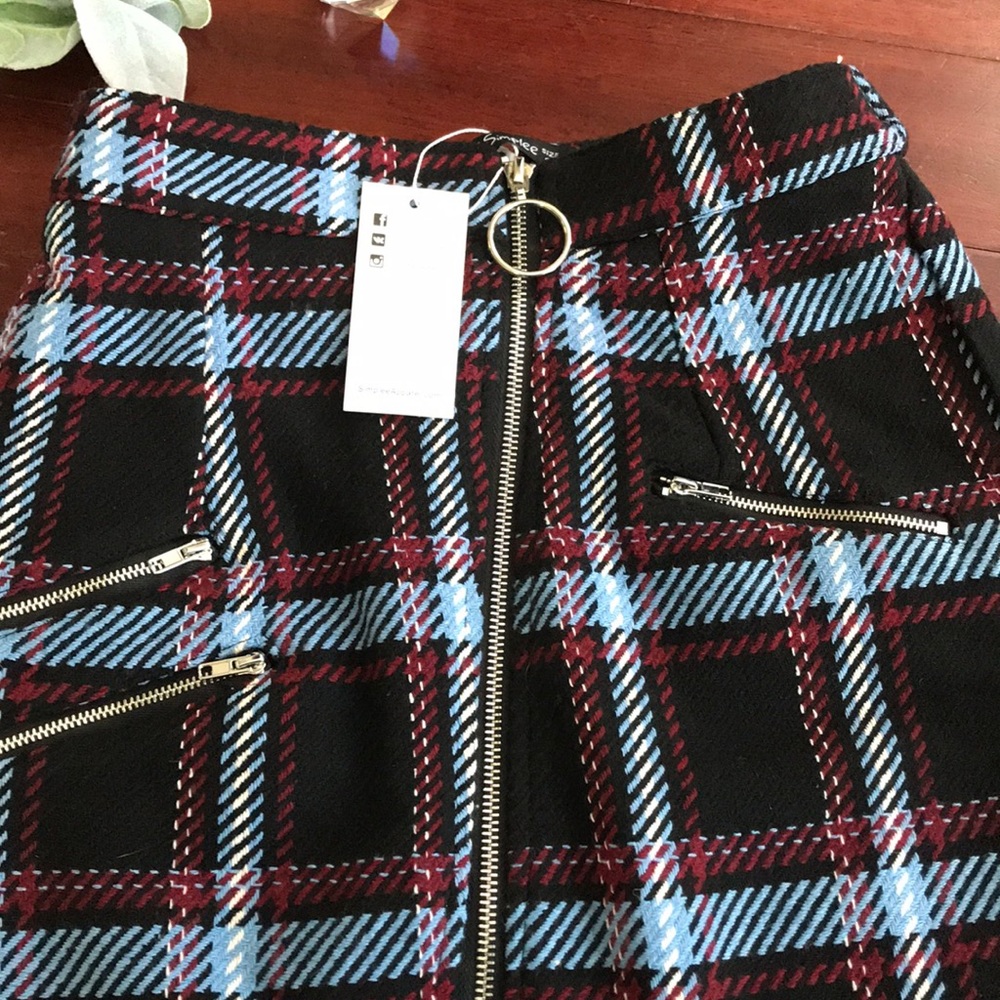 NWT Simplee Zip Skirt - Picture 5 of 8